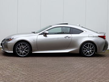 Lexus RC